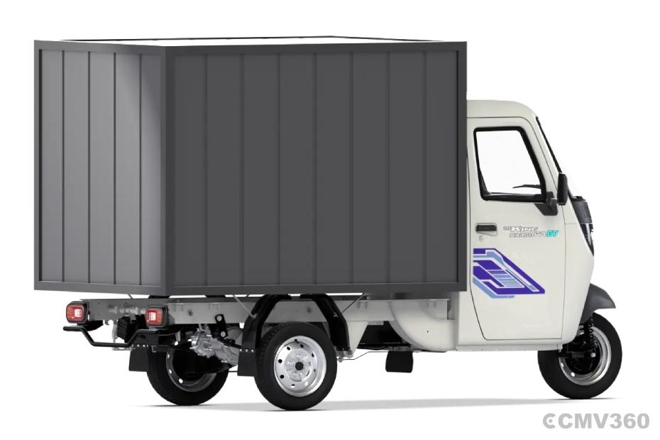TVS King Kargo HD EV Pristine White Container Right Rear Three Quarter TVS King Kargo HD EV Pristine White Container Right Rear Three Quarter