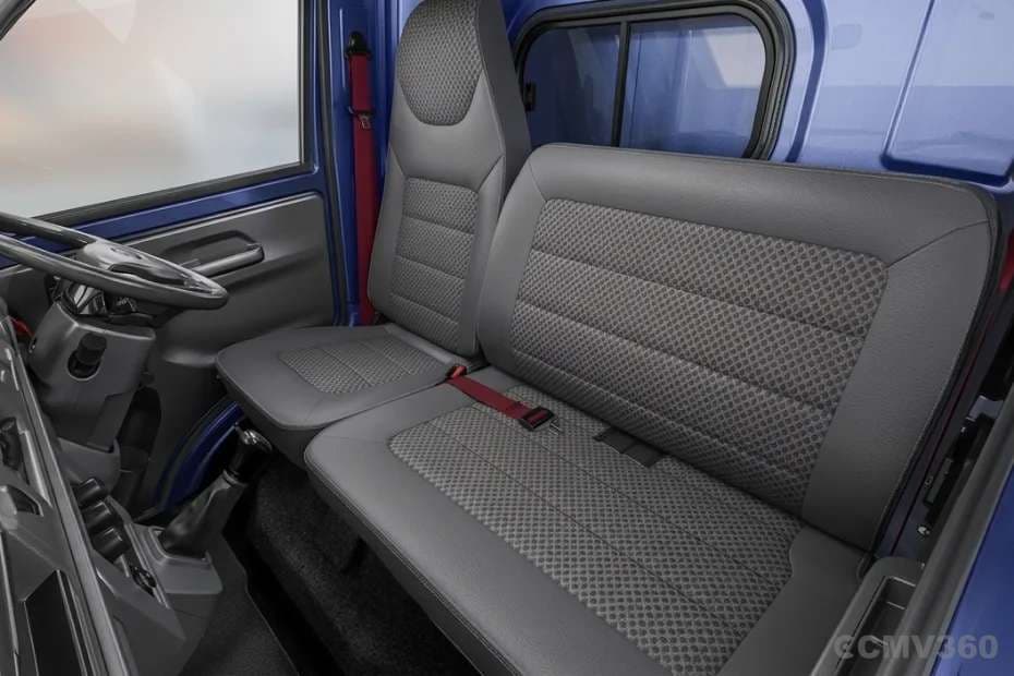 AC Walkthrough Cabin with Flat Resting Seats AC Walkthrough Cabin with Flat Resting Seats