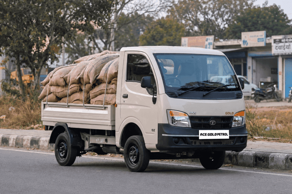 Tata Ace Gold Petrol Mini Truck Right Front Side Exterior View Tata Ace Gold Petrol Mini Truck Right Front Side Exterior View