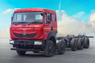 Tata SIGNA 4425.T