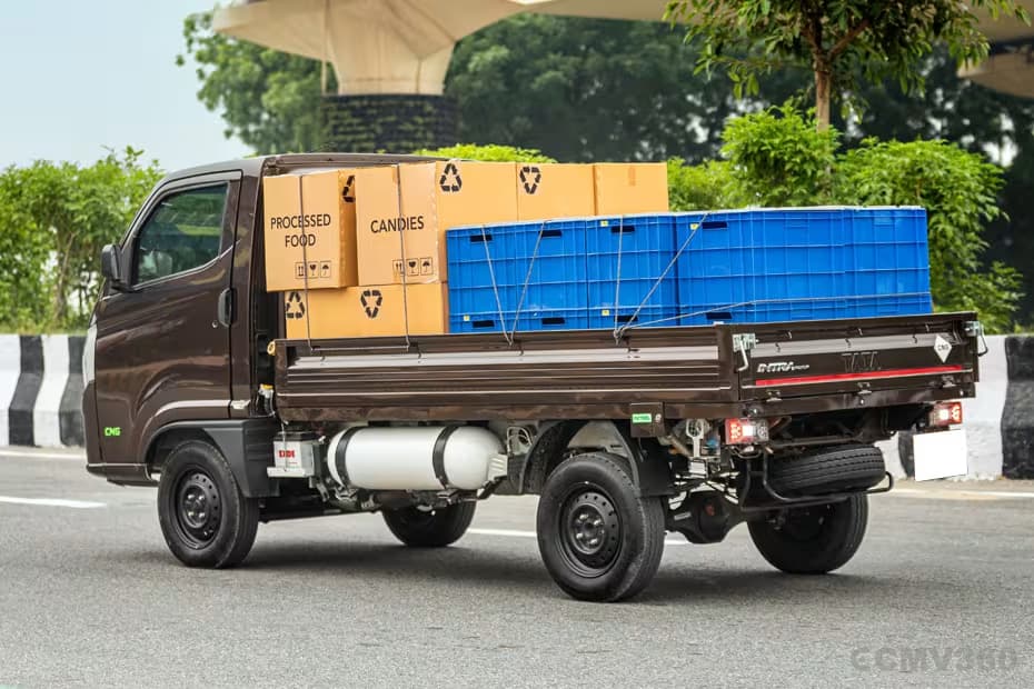 Big loading area with powerful engine and high load capability Big loading area with powerful engine and high load capability