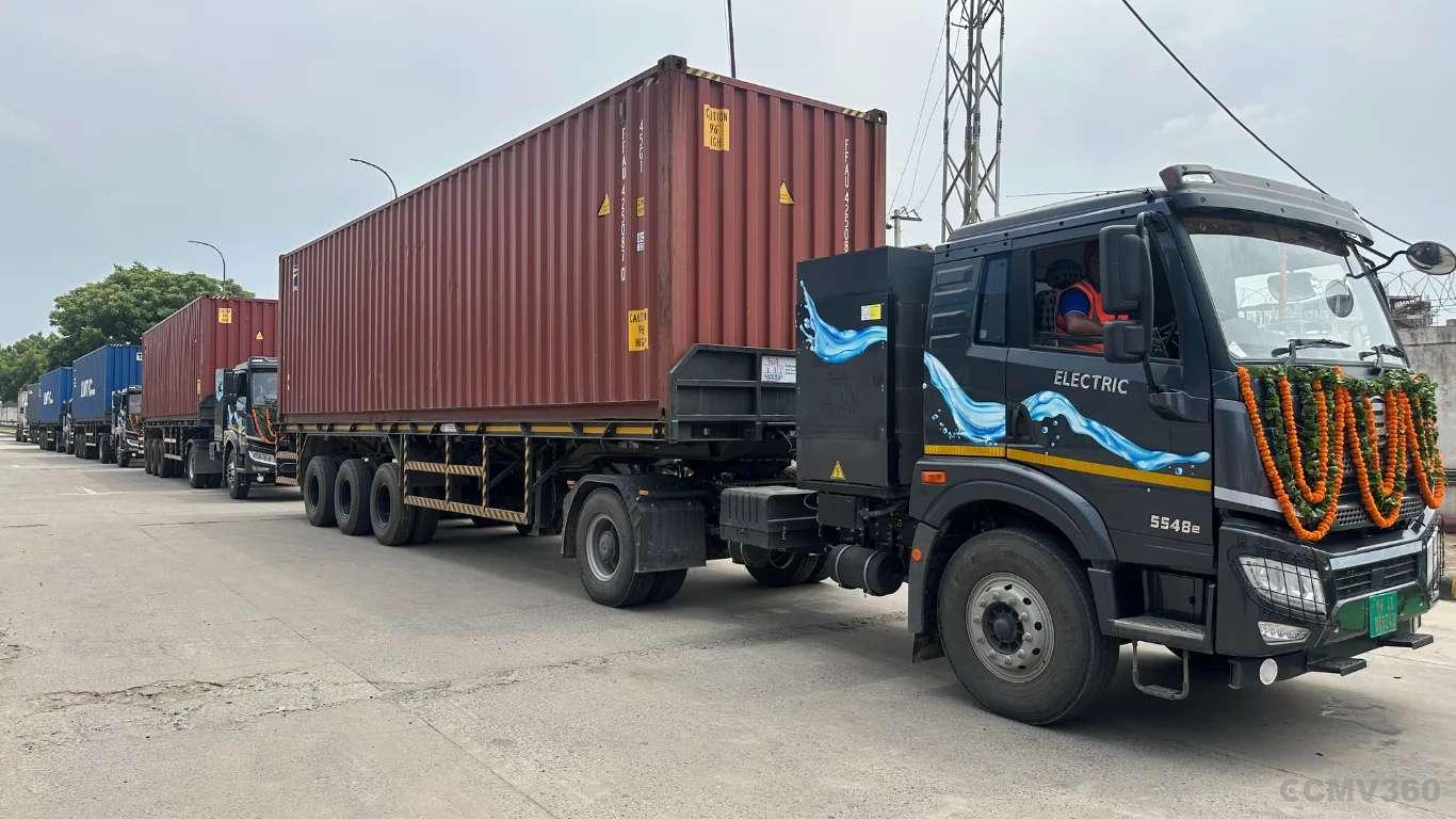 गेटवे डिस्ट्रिपार्क्स फ्रेट ऑपरेशनसाठी ब्लू एनर्जी मोटर्स Gateway Distriparks Deploys Blue Energy Motors Electric Heavy-Duty Trucks for Freight Operations