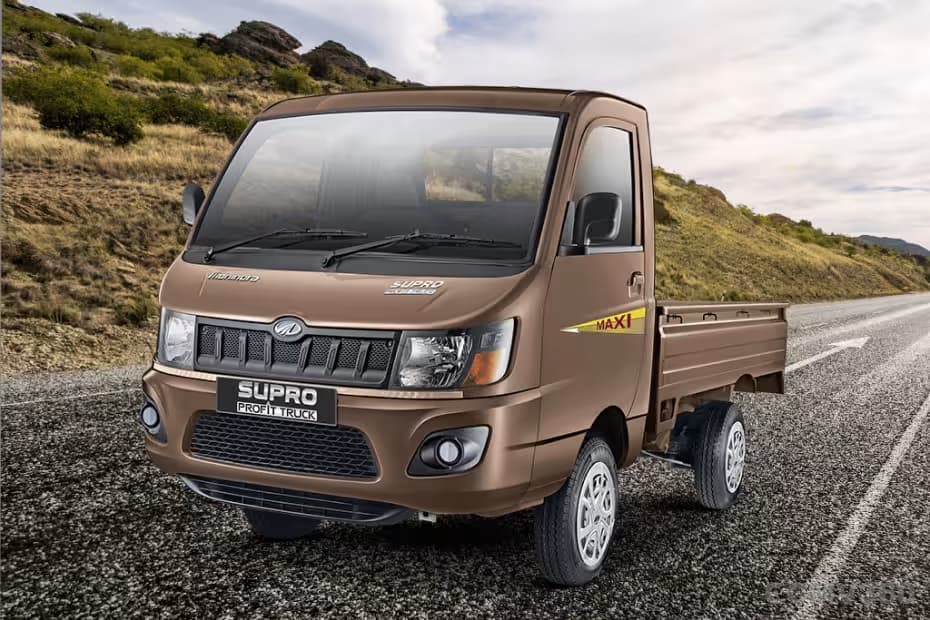 Mahindra Supro Profit Truck Maxi Left Front Three Quarter Mahindra Supro Profit Truck Maxi Left Front Three Quarter
