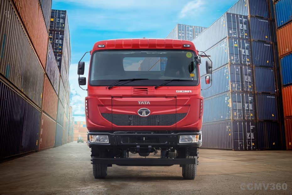 Tata SIGNA 4932.T Front View Tata SIGNA 4932.T Front View