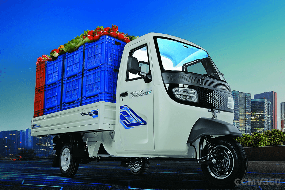 TVS King Kargo HD EV Right Front Three Quarter TVS King Kargo HD EV Right Front Three Quarter