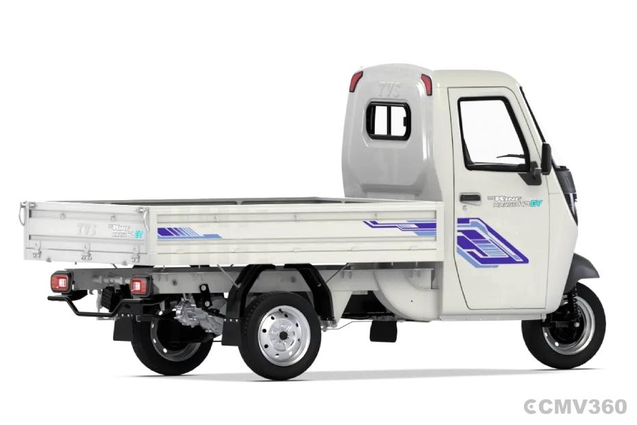 TVS King Kargo HD EV Pristine White FSD Right Rear Three Quarter TVS King Kargo HD EV Pristine White FSD Right Rear Three Quarter