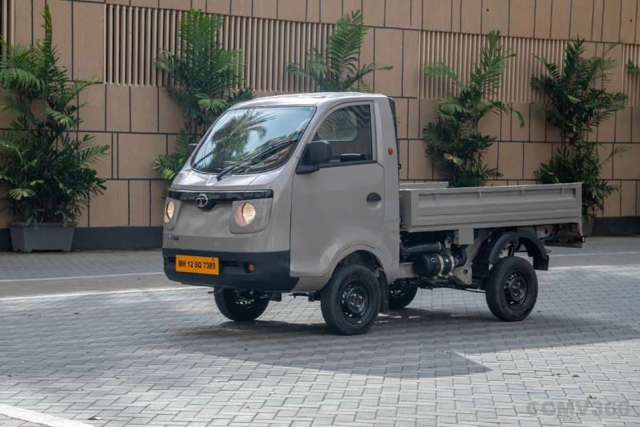 Tata Ace Pro Petrol Front exterio View - Headlamp Design and Compact Cabin mini truck India 2026 Tata Ace Pro Petrol Front exterio View - Headlamp Design and Compact Cabin mini truck India 2026