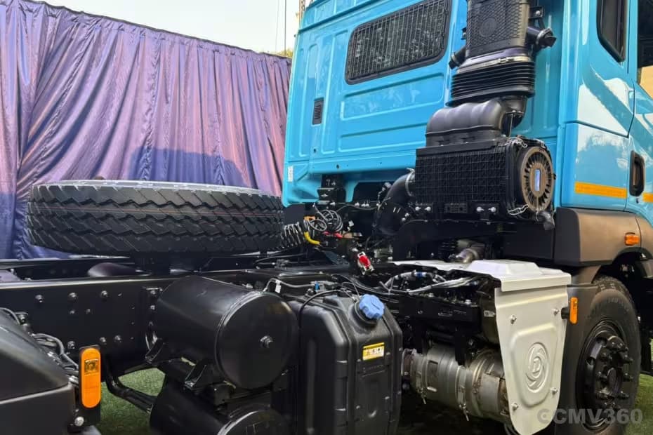 Ashok Leyland HIPPO 5536 AN Chassis with Spare Wheel Mount Ashok Leyland HIPPO 5536 AN Chassis with Spare Wheel Mount