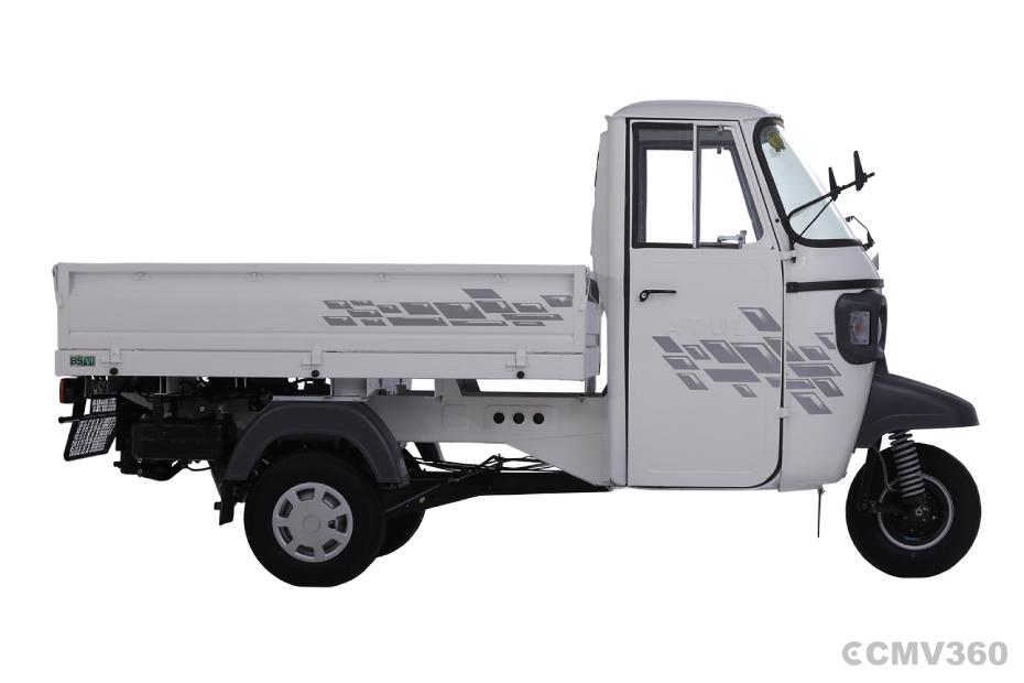 Atul Gem Cargo Diesel White Right Side View Atul Gem Cargo Diesel White Right Side View