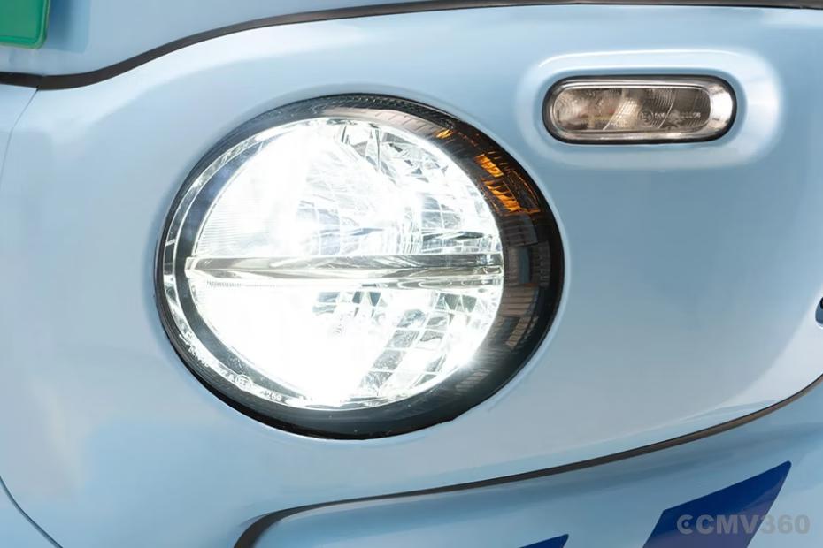 Bajaj WEGO P70 Headlamp with Indicator Close View Bajaj WEGO P70 Headlamp with Indicator Close View