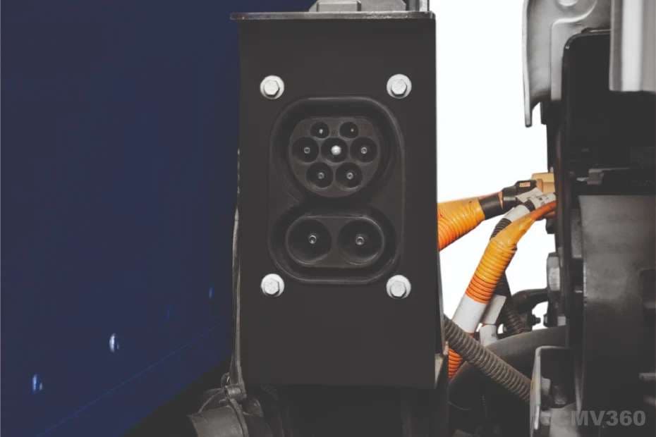 M1KA can be charged via fast and standard charging mode M1KA can be charged via fast and standard charging mode
