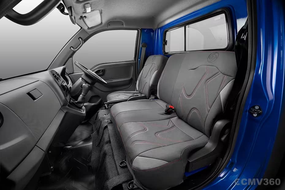 Ashok Leyland Bada Dost i3 Plus XL Side View of Cabin Seating Ashok Leyland Bada Dost i3 Plus XL Side View of Cabin Seating
