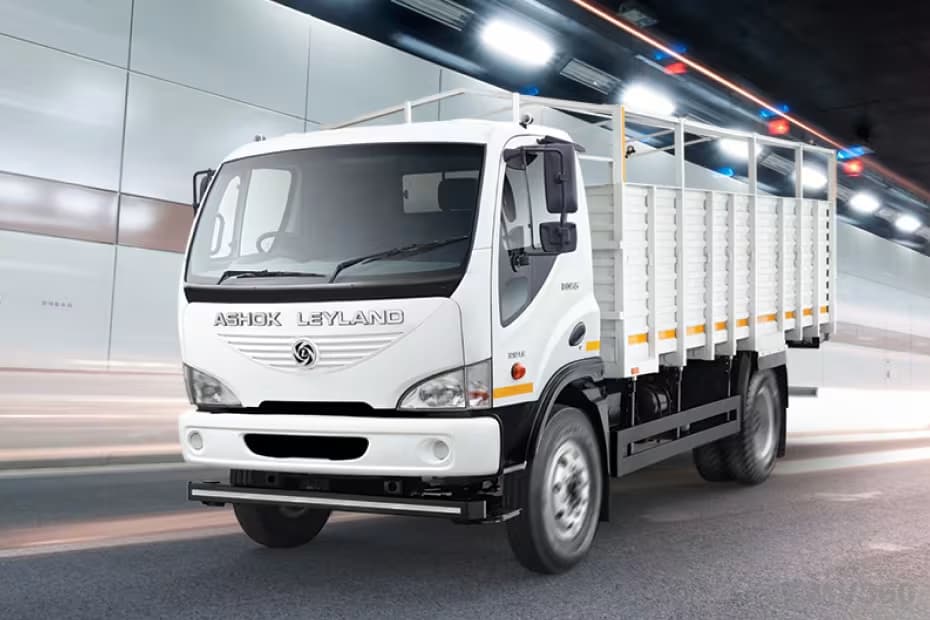Ashok Leyland BOSS 1215 HB Left Front Three Quarter Ashok Leyland BOSS 1215 HB Left Front Three Quarter