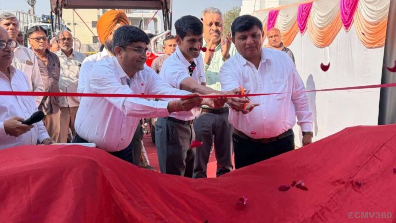 VST Introduces FENTM Compact Tractor Series for Gujarat’s Small Farmers VST Introduces FENTM Compact Tractor .webp