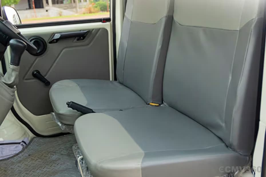 Mahindra Jeeto Dual-Tone Front Bench Seat with Handbrake and Cabin Door Panel Mahindra Jeeto Dual-Tone Front Bench Seat with Handbrake and Cabin Door Panel