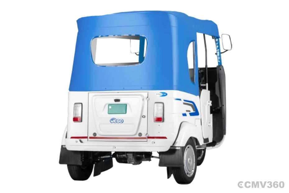 Bajaj WEGO P50 White & Blue Right Rear Three Quarter Bajaj WEGO P50 White & Blue Right Rear Three Quarter