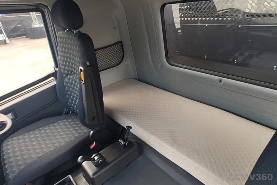 Blue Energy 5548e EV electric truck cabin sleeper berth interior Blue Energy 5548e EV electric truck cabin sleeper berth interior
