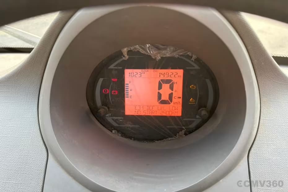 Digital cluster enables timely maintenance; strong rear suspension Digital cluster enables timely maintenance; strong rear suspension