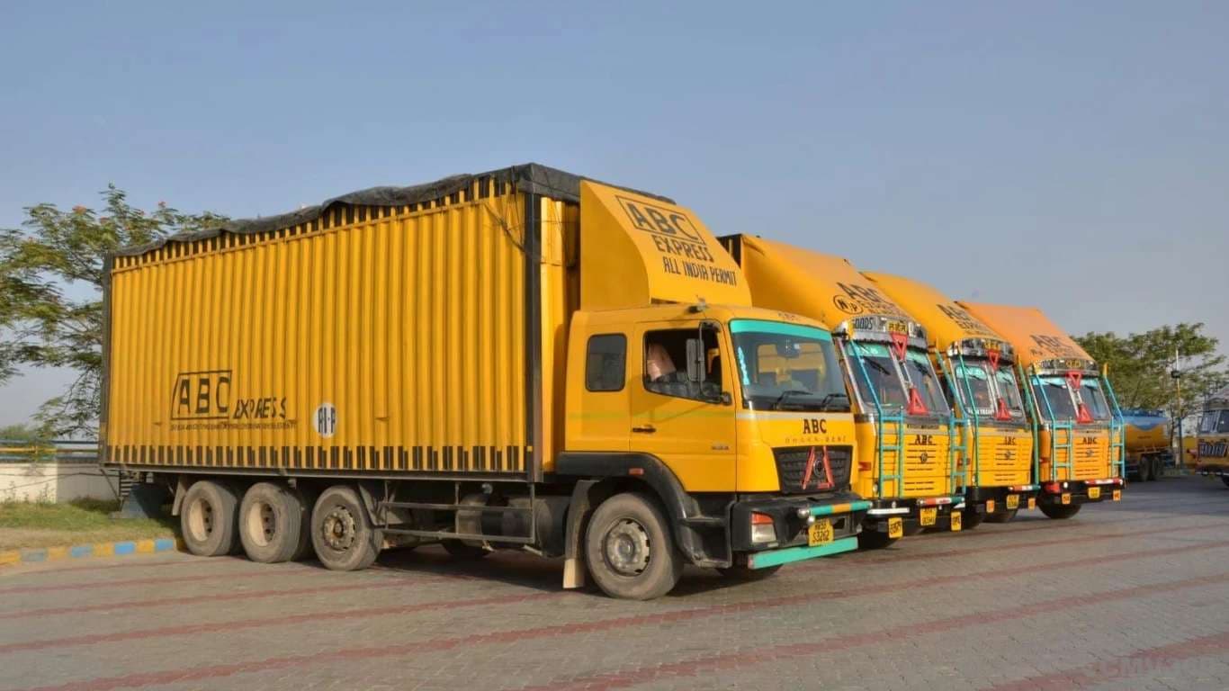 Top Advanced Truck Features in India: What to Look for Before Buying a Truck in 2025 best Advanced Truck Features in India