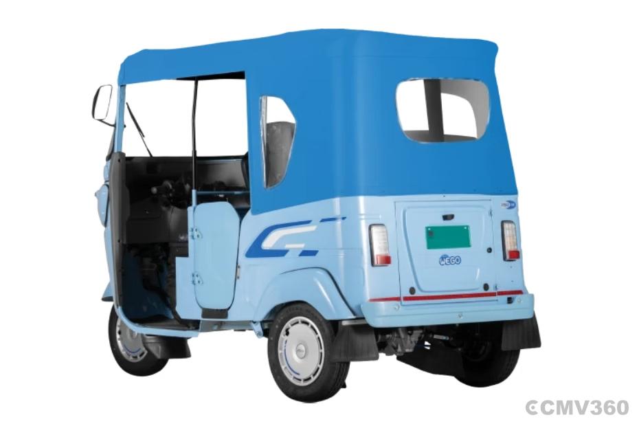 Bajaj WEGO P50 Blue Left Rear Three Quarter Bajaj WEGO P50 Blue Left Rear Three Quarter