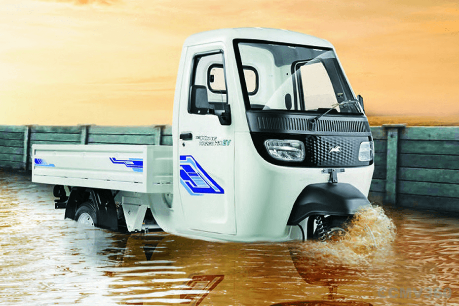 TVS King Kargo HD EV Right Front Three Quarter TVS King Kargo HD EV Right Front Three Quarter