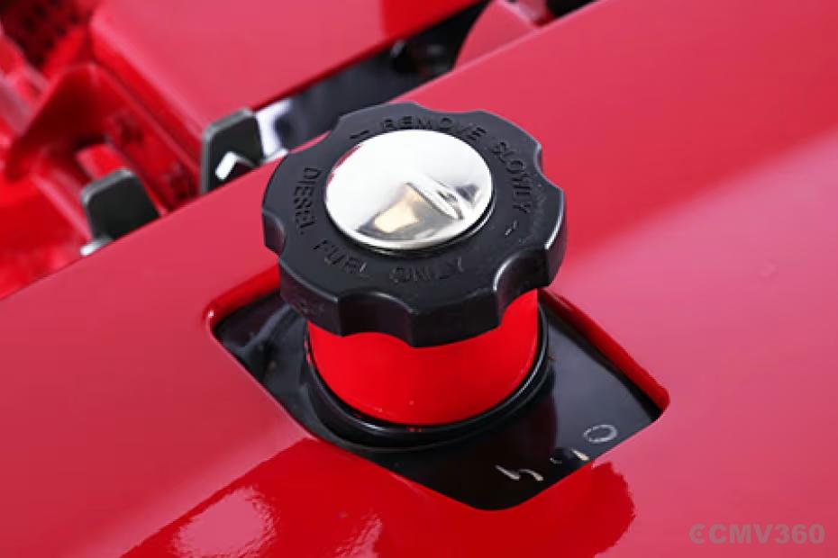 Mahindra 575 DI MS Fuel Tank Cap Close View Mahindra 575 DI MS Fuel Tank Cap Close View