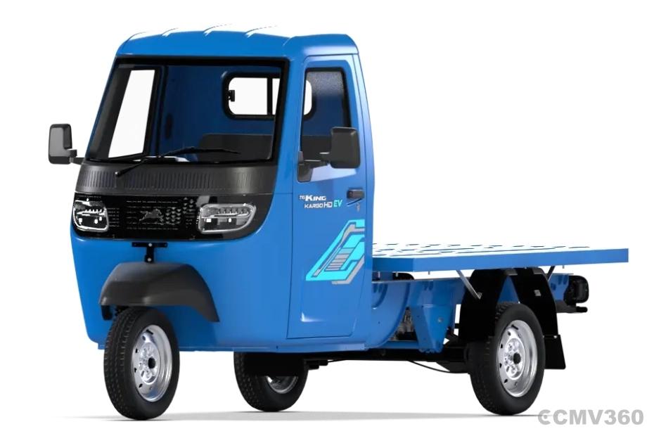 TVS King Kargo HD EV Neptune Blue Platform Left Front Three Quarter TVS King Kargo HD EV Neptune Blue Platform Left Front Three Quarter