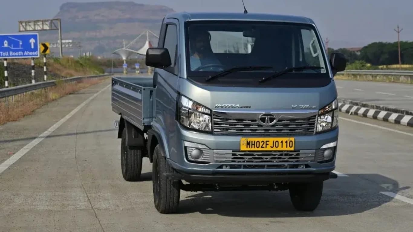 Tata Intra V70 Gold