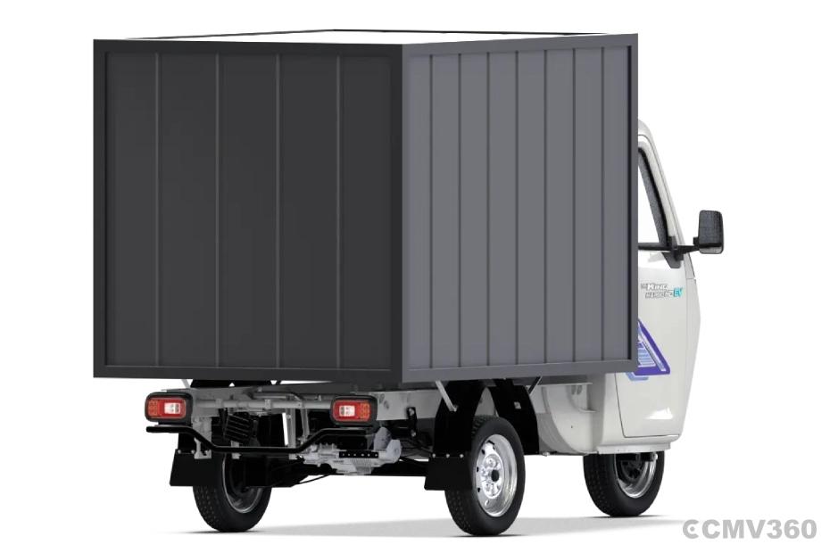 TVS King Kargo HD EV Pristine White Container Right Rear Three Quarter TVS King Kargo HD EV Pristine White Container Right Rear Three Quarter