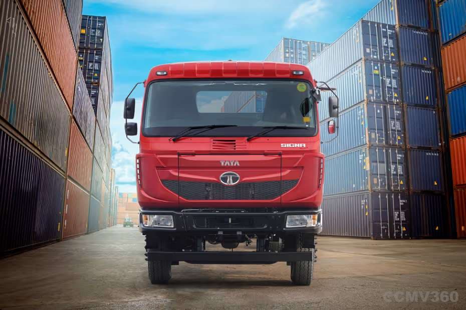 Tata SIGNA 4932.T Front View Tata SIGNA 4932.T Front View