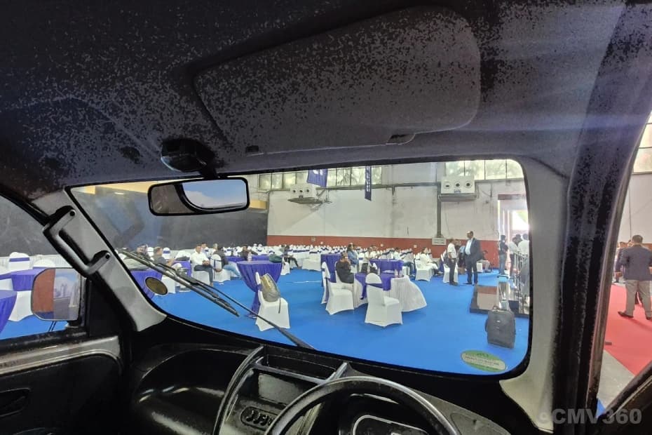 Tata Ace Pro Petrol Windshield, Rear-View Mirror and Wiper Tata Ace Pro Petrol Windshield, Rear-View Mirror and Wiper