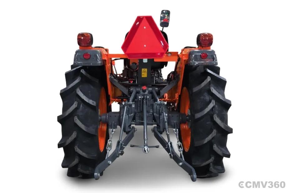 Kubota L3408 Rear View Kubota L3408 Rear View
