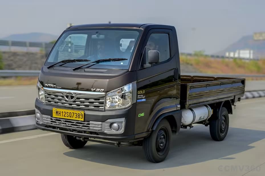 Class-leading load body with high payload and all-terrain capability Class-leading load body with high payload and all-terrain capability