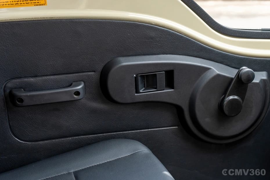 Tata Ace Gold Plus Manual Window Winder and Door Handle Tata Ace Gold Plus Manual Window Winder and Door Handle