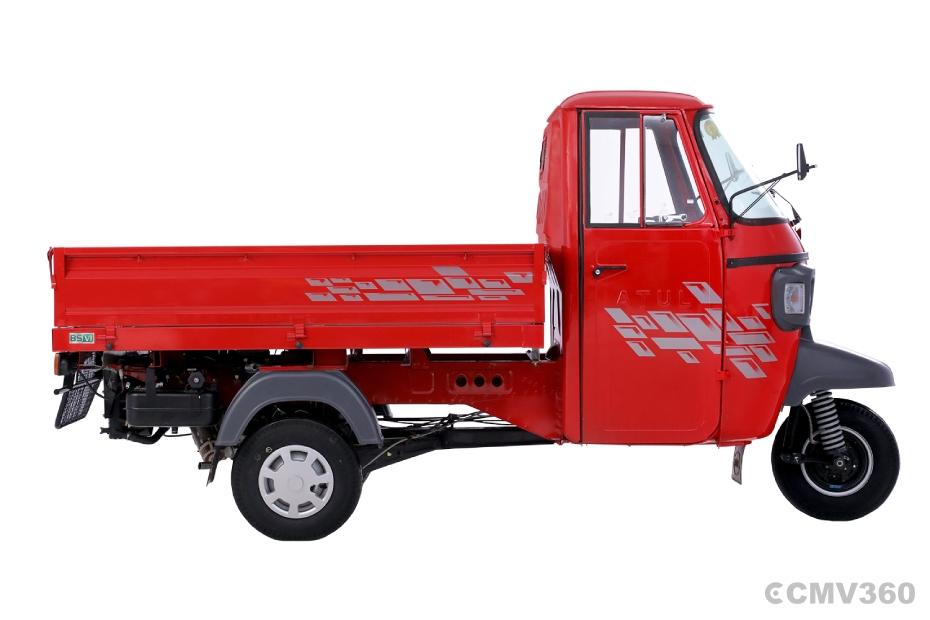 Atul Gem Cargo Diesel Red Right Side View Atul Gem Cargo Diesel Red Right Side View