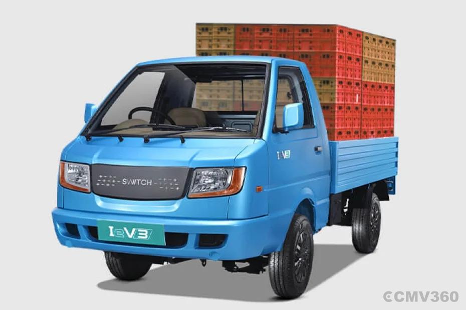 Switch Mobility IeV3 electric mini truck with plastic crate cargo in loading bed Switch Mobility IeV3 electric mini truck with plastic crate cargo in loading bed