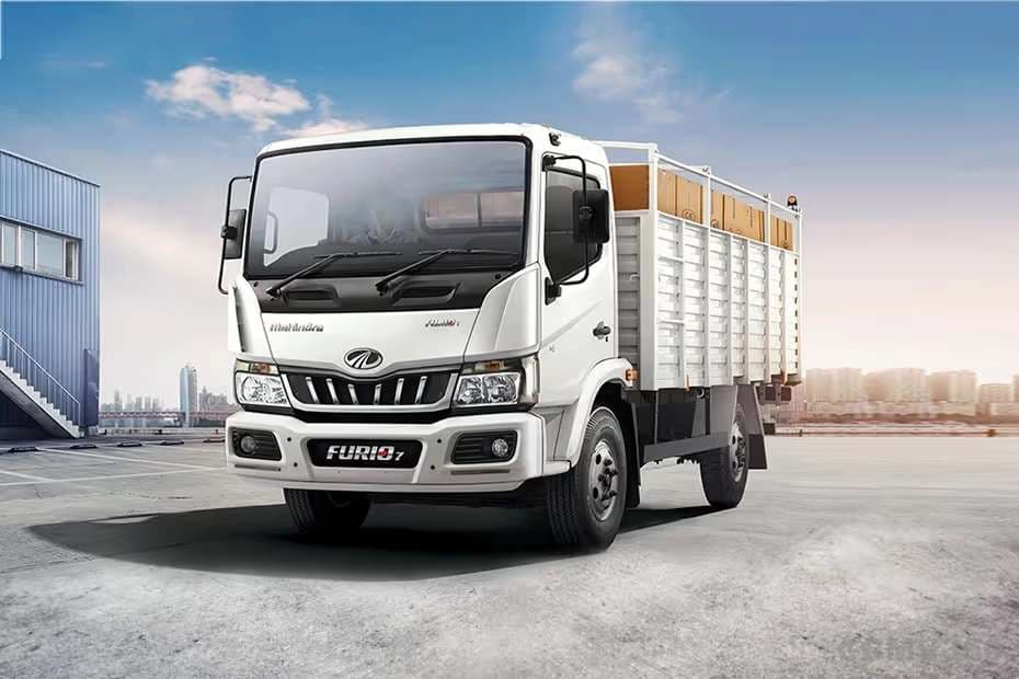 Mahindra Furio 7 Cargo Left Front Three Quarter Mahindra Furio 7 Cargo Left Front Three Quarter
