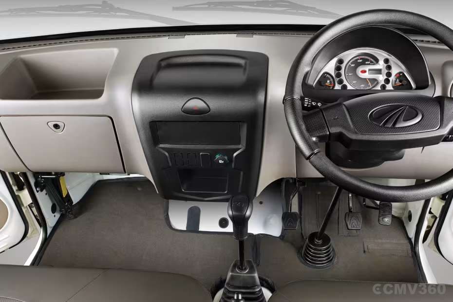 Dual-fuel dashboard with clear cluster for easy monitoring Dual-fuel dashboard with clear cluster for easy monitoring
