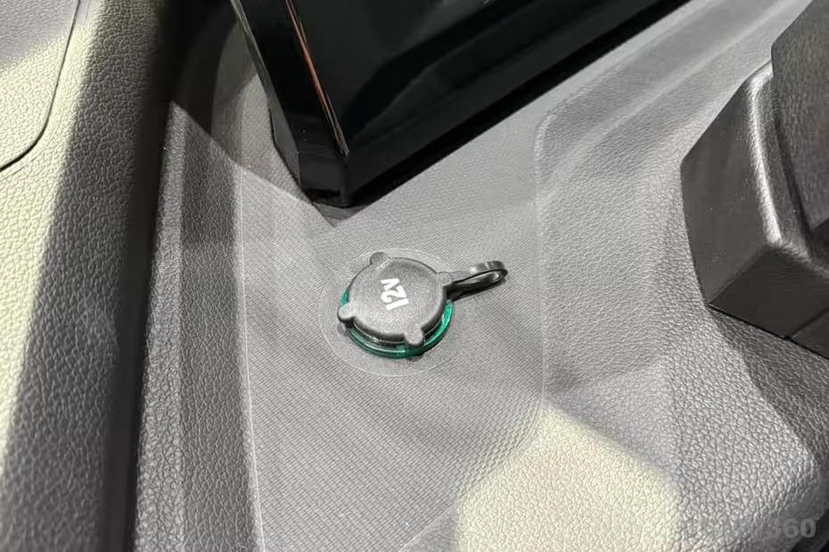 Mahindra UDO 12V Power Socket on Dashboard Panel Mahindra UDO 12V Power Socket on Dashboard Panel