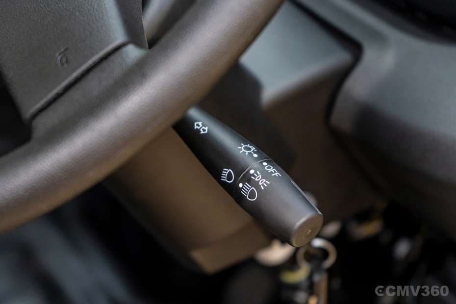 Manual steering ensures lower maintenance costs Manual steering ensures lower maintenance costs