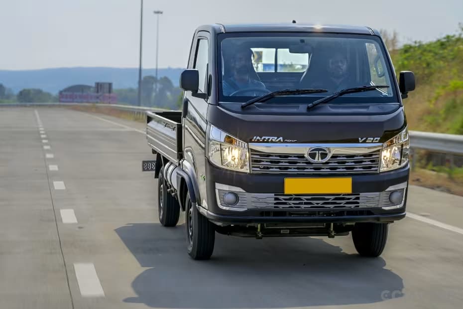 Tata Intra V20 Bi Fuel Front View Tata Intra V20 Bi Fuel Front View