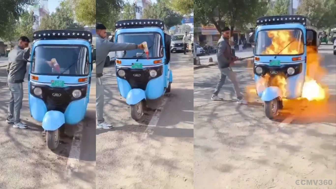 Jodhpur Shock: Man Sets E-Rickshaw on Fire Outside Bajaj Showroom Over Battery Issue Allegation Jodhpur Man Burns E-Rickshaw Outside Bajaj Showroom