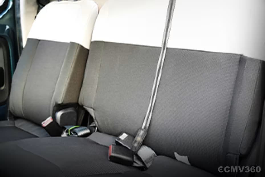 D+2 seating with reclining seats for long drives D+2 seating with reclining seats for long drives