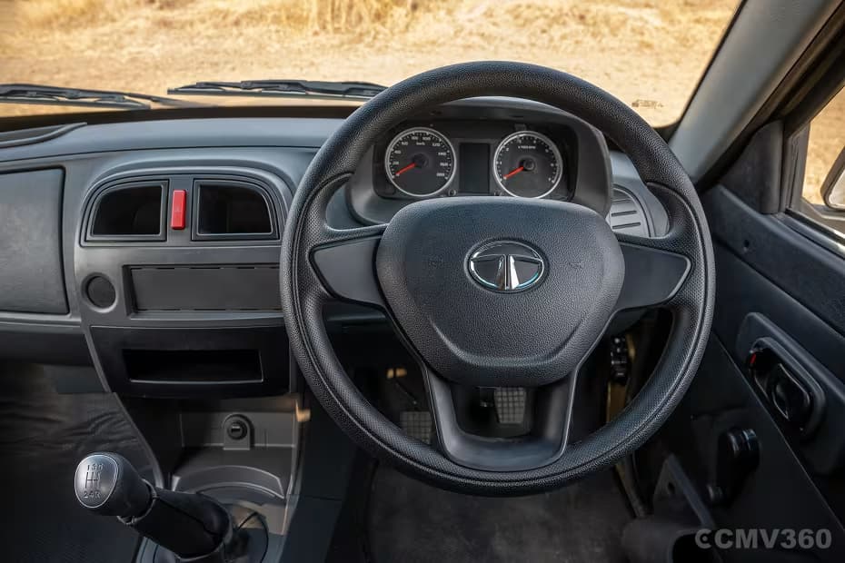 Ergonomic Steering Wheel for Better Driving Control Ergonomic Steering Wheel for Better Driving Control