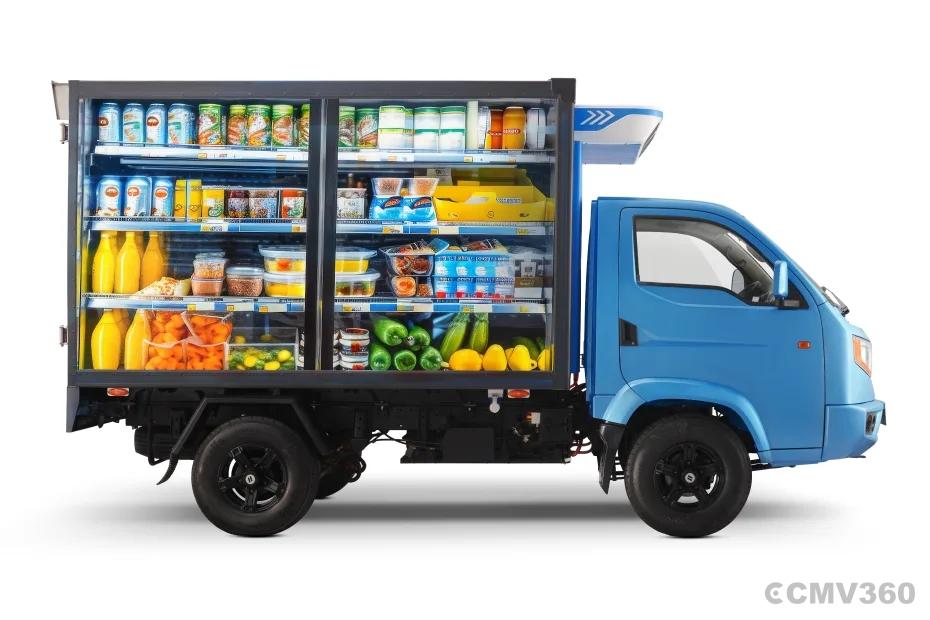 Switch Mobility IeV4 electric mini truck with refrigerated cargo body side view Switch Mobility IeV4 electric mini truck with refrigerated cargo body side view
