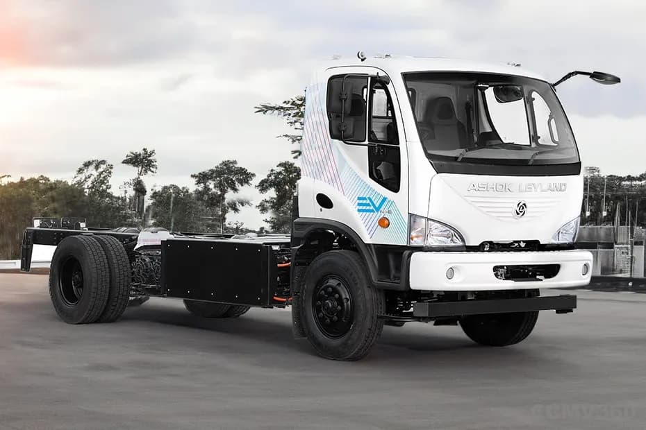 Ashok Leyland BOSS 14T Electric truck chassis cab three-quarter front view Ashok Leyland BOSS 14T Electric truck chassis cab three-quarter front view