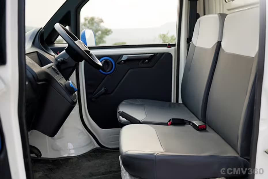 Mahindra Zeo Seat View Mahindra Zeo Seat View