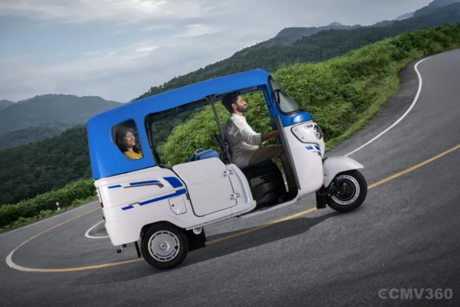 Bajaj WEGO P70 Right Side View Bajaj WEGO P70 Right Side View