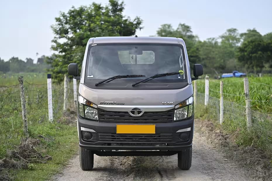 Tata Intra V10 Front View Tata Intra V10 Front View