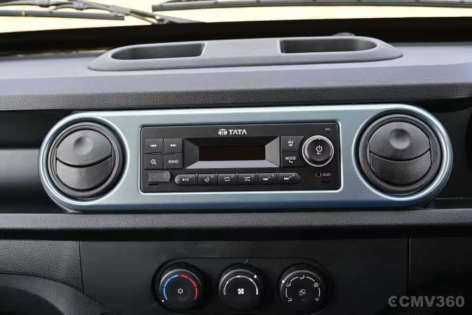 Built-in music system with easy climate control knobs Built-in music system with easy climate control knobs